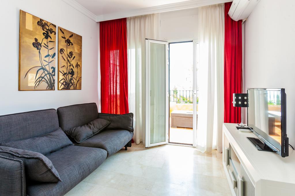 Abril Nerja Hotel Luaran gambar