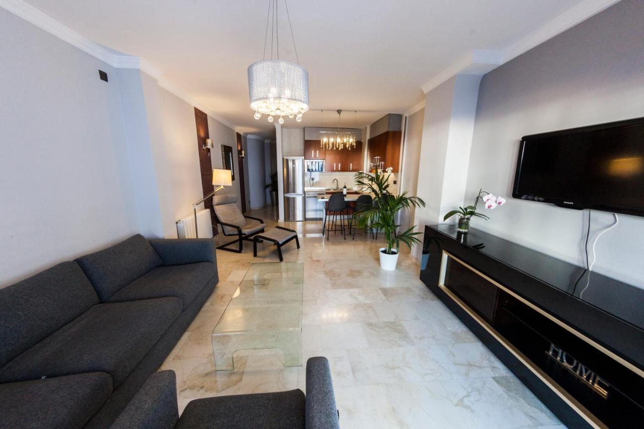 Abril Nerja Hotel Luaran gambar
