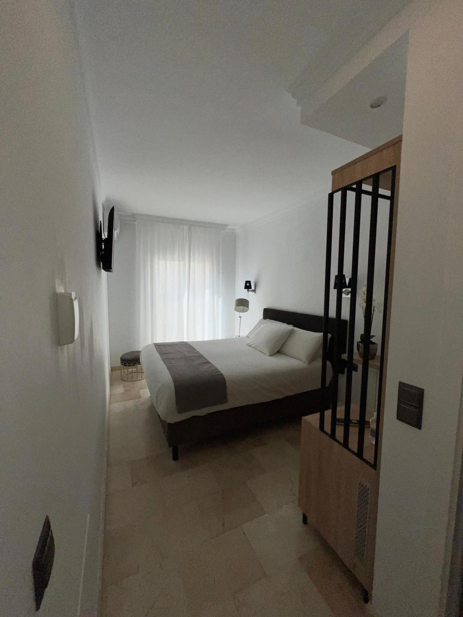 Abril Nerja Hotel Luaran gambar