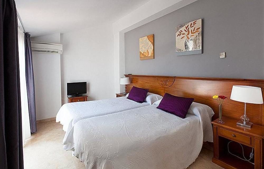 Abril Nerja Hotel Luaran gambar